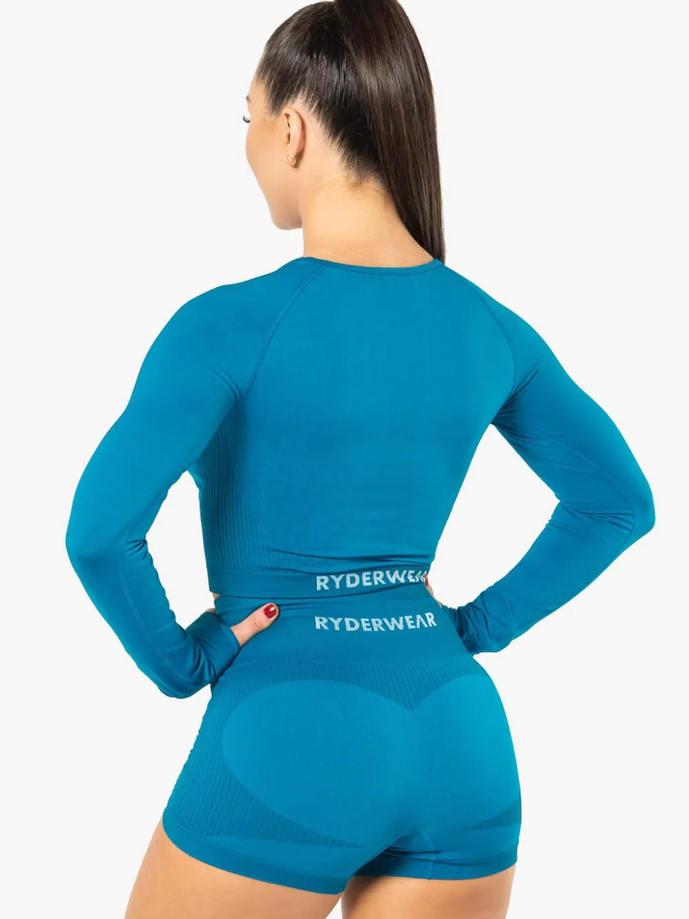 Women Ryderwear Tops|Womens Seamless | Eectra eae ong eeve Crop Top