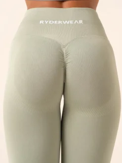 Women Ryderwear Womens Seamless|Invisible Scrunch | ift BB crunch eae egging