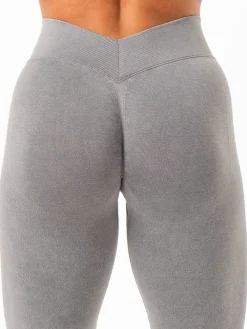 Women Ryderwear Leggings|Stonewash Seamless | tonewah eae V Back egging